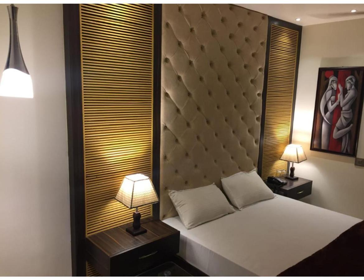 Hotel The Royal, Sehore Exterior photo