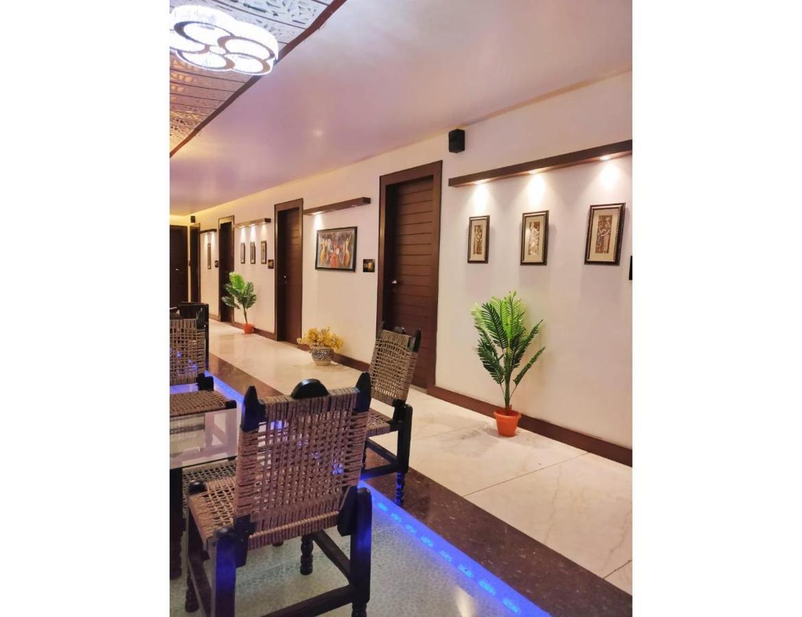 Hotel The Royal, Sehore Exterior photo